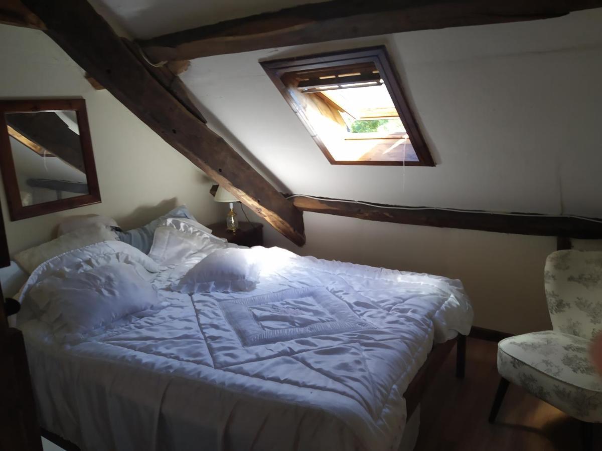 Maison En Granit Bleue Lanhelin Екстериор снимка