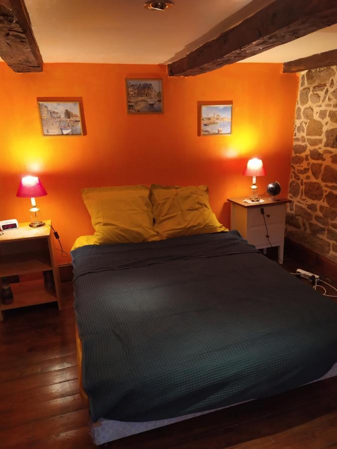 Maison En Granit Bleue Lanhelin Екстериор снимка